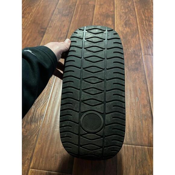 Boot - Picture 3 of 4